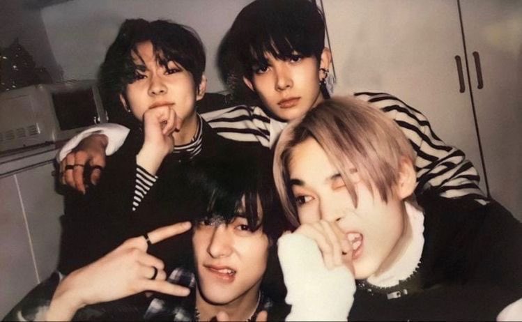 rikilouve's tweet photo. bringing back enhypen bgc boys era 😭 https://t.co/ZS9l5lFUkd