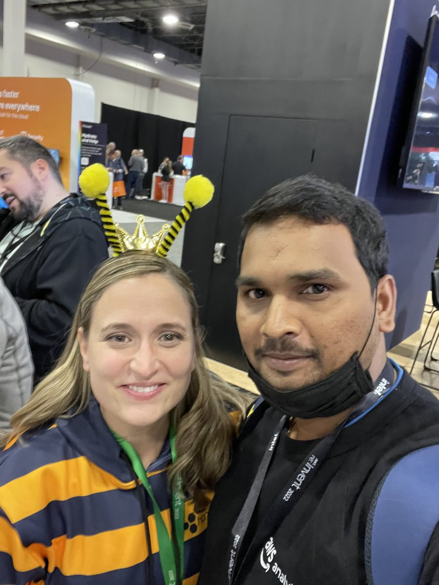 PrabhakarRed's tweet photo. Awesome fun at reInvent with @honeycombio #beesinthewild #reinvent https://t.co/hFeVKHHYcV