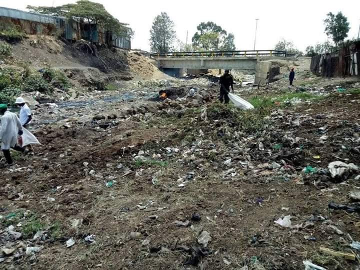 GoTravel_Green's tweet photo. @RobertAlai @WilliamsRuto @SakajaJohnson Before & After Transformation of a section of Nairobi river by a conservation youth group @KombGreen in Korokocho.
These are the kind of progressive ideas to be adopted to create opportunities for youth and collaboration with government. @HonTuya @Environment_Ke @WWFForestCarbon https://t.co/lsbQBWtwlx