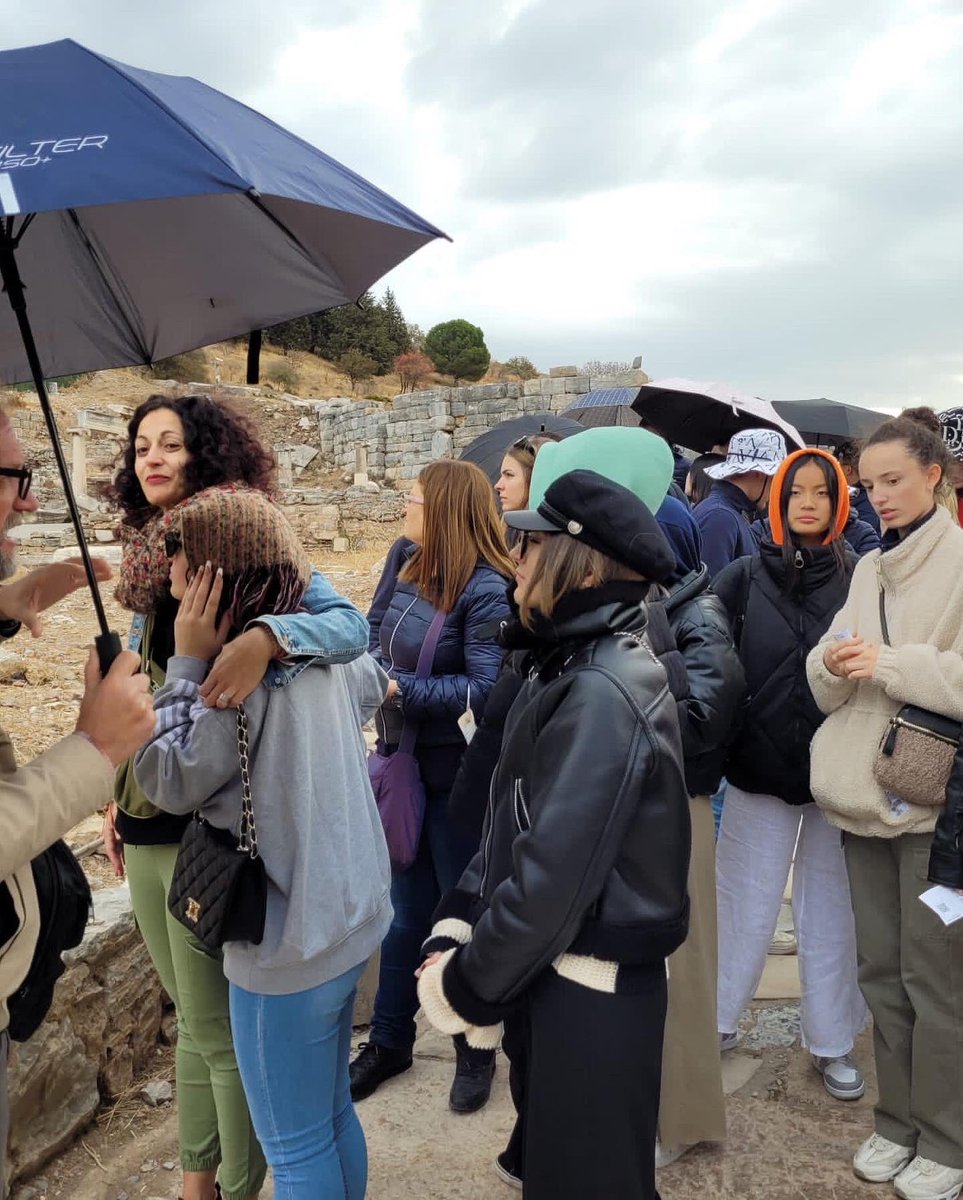 LisesiSuphi's tweet photo. Erasmus+ Bonding Wlth Generation Z projesi Türkiye Hareketliliği, 13-19 Kasım 2022 tarihinde Fransa, İtalya, İspanya ve Portekiz ortaklarımızın katılımıyla gerçekleştirilmiştir.
@ABBaskanligi @erasmus_turkiye @bornovamem @izmir_ilmem https://t.co/zJ8cV6BKWi