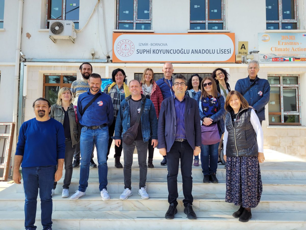 LisesiSuphi's tweet photo. Erasmus+ Bonding Wlth Generation Z projesi Türkiye Hareketliliği, 13-19 Kasım 2022 tarihinde Fransa, İtalya, İspanya ve Portekiz ortaklarımızın katılımıyla gerçekleştirilmiştir.
@ABBaskanligi @erasmus_turkiye @bornovamem @izmir_ilmem https://t.co/jURN4PcusM