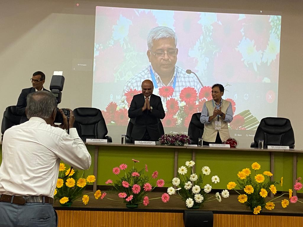 Honourd to have received 'Air Quality management Life Time Achievement Award' by India International Conference on Air Quality Management at IIT Madras today. With all humility, I humbly accept it on behalf of everyone who is working towards a cleaner environment. Thank you all!