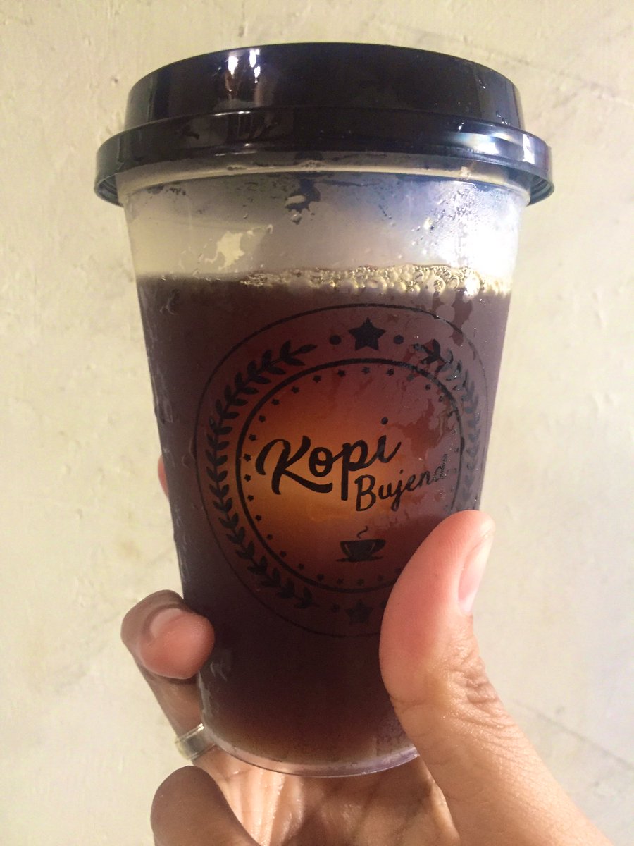 11_uchi's tweet photo. #americanoiced ☕️ https://t.co/bSSUEdkw7y