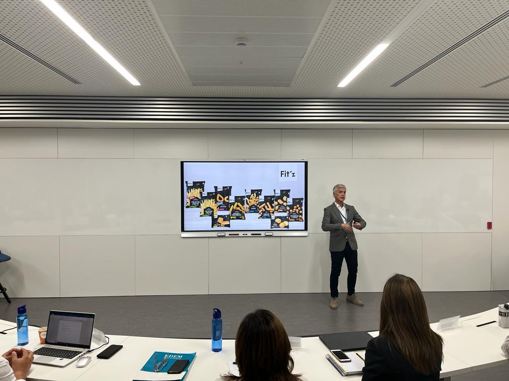 rafjuan's tweet photo. Ha sido un placer formar parte del programa formativo ABC #Estrategia de @EDEMempresarios y compartir con las personas empresarias asistentes #UnaDulceHistoria de nuestra #empresafamiliar. Gracias por contar con nosotros y por generar un fantástico debate!! #FelizMartesATodos https://t.co/qGze99iQOB