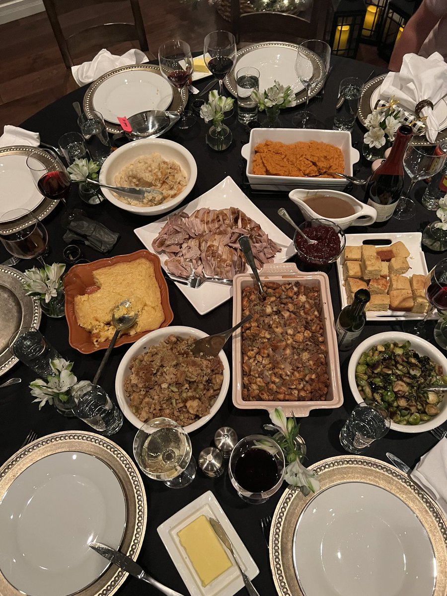 LexiDarcy2002's tweet photo. Love designing the thanksgiving table🦃 @DisruptiveDESGN #rsj108 #gobblegobble #thanksgivingtable https://t.co/LB8GE9vR00