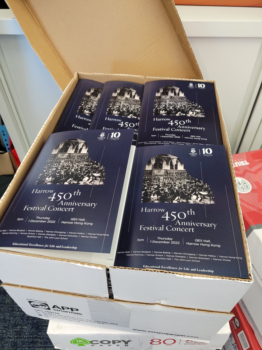HarrowHKMusic's tweet photo. The programmes are here! #Harrow450 @Harrow_HK @HeadHarrowHK @HarrowhkSca https://t.co/9UP7dyaXGs