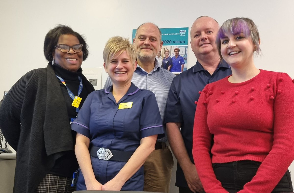 Thanks for visiting us <a href="/RodneyMorton16/">Rodney Morton</a> #Nursing proud of our work <a href="/SWBHnhs/">SWB NHS Trust</a> one of the first to have the hybrid clinical sustainability nurse 💚🌍 
Nurses can and will bring about more sustainable care