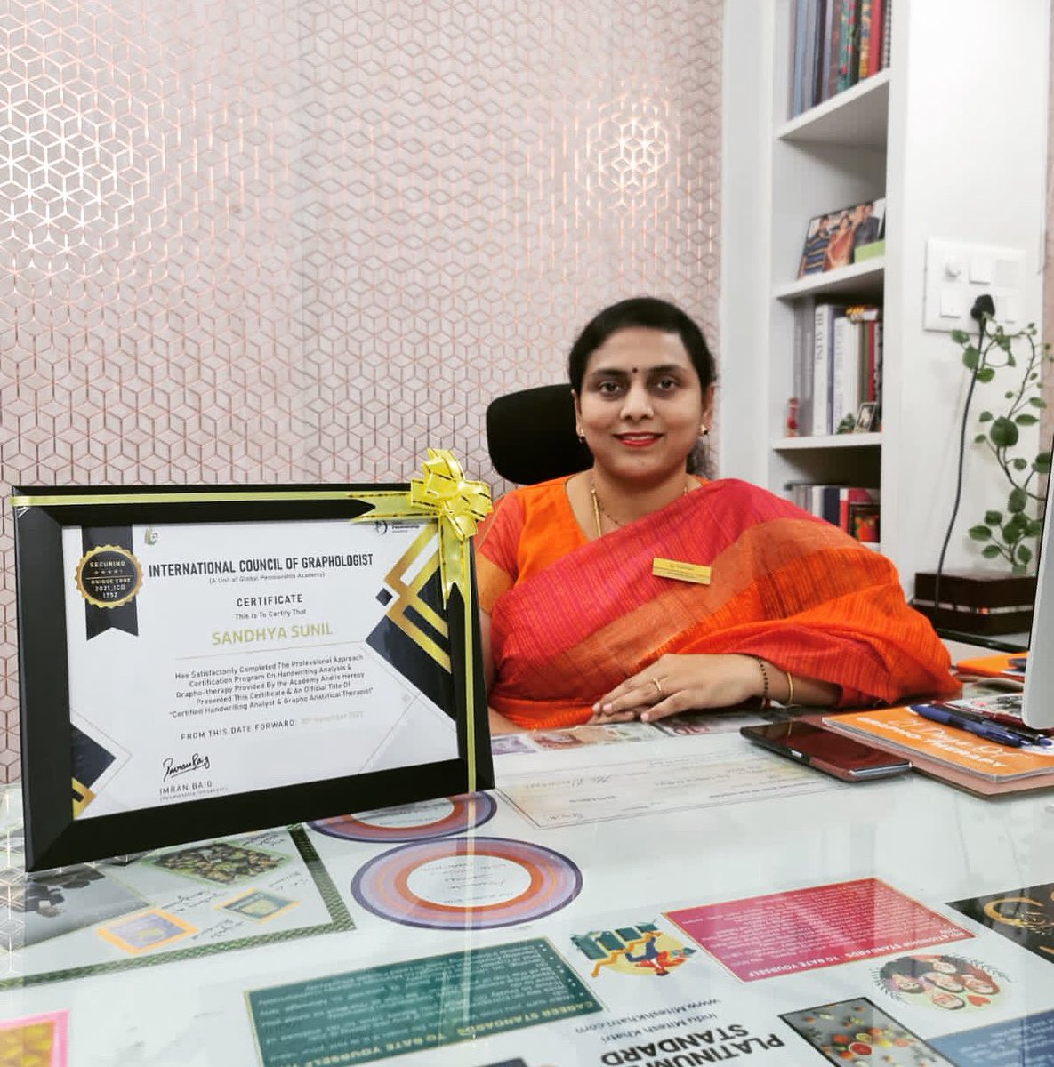 SSTempleofSpir1's tweet photo. Awarded as Graphologist 🫶🏻
.
.
.
#internationalcouncilofgraphologist #graphologist #graphology #graphologyclass #graphotherapy #graphotherapist #graphologyfacts #dmingenio #healing #Spirituality https://t.co/OXVtGc0tIC