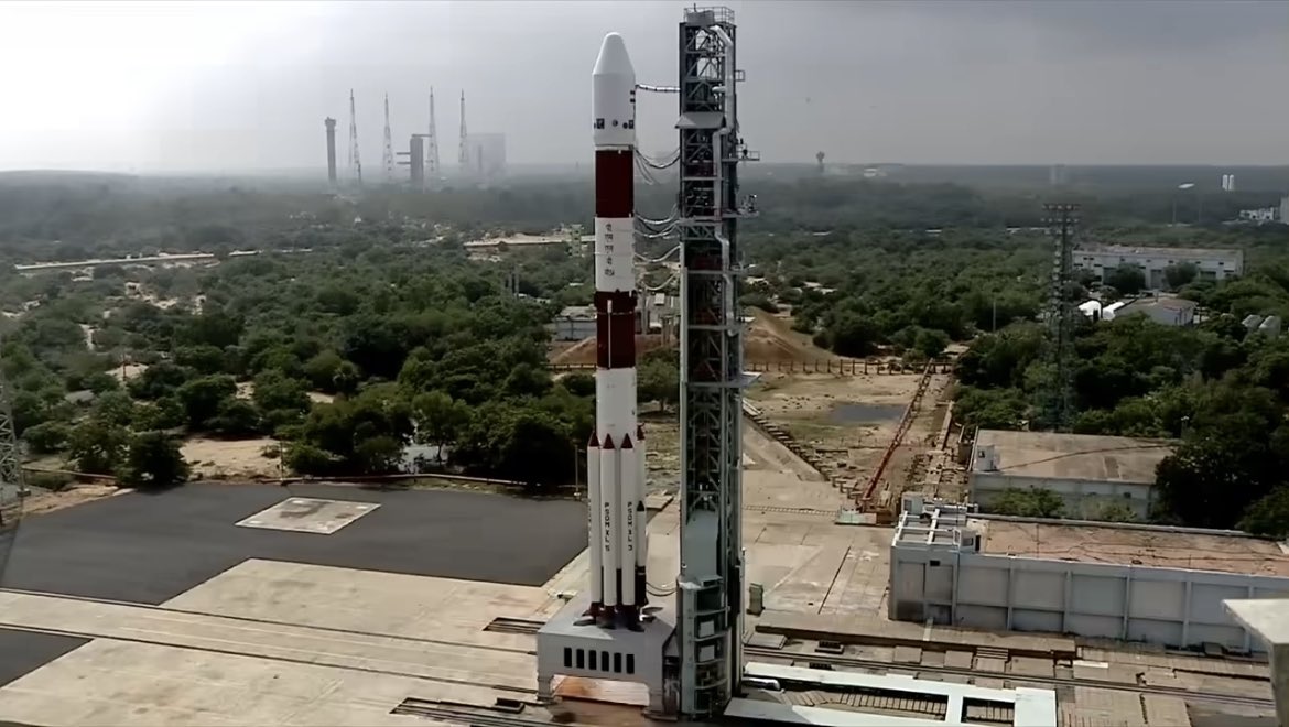 shounak_neel's tweet photo. 🇮🇳 CONGRATULATIONS #ISRO !!
ISRO launched PSLV-C54 rocket carrying EOS-06, also known as Oceansat-3, and 8 nanosatellites from Sriharikota.
#PSLVC54 #EOS06 https://t.co/Kz8CoO2rJH