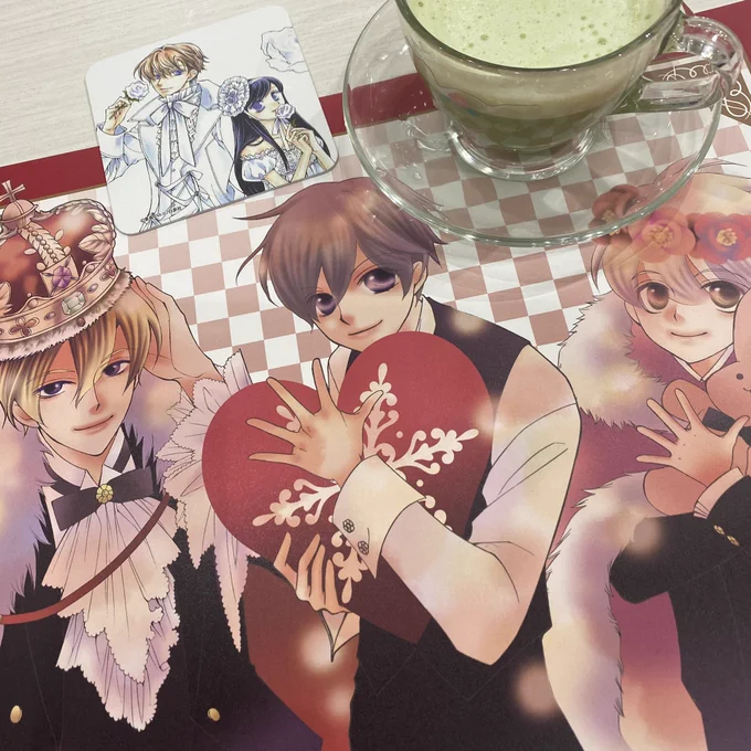 光と馨推しの友人に誘って貰ってホスト部カフェに行って来ました。イラストも沢山飾ってあって楽しかったです!描き下ろしイラストかわいい〜満喫したので仕事もがんばります 