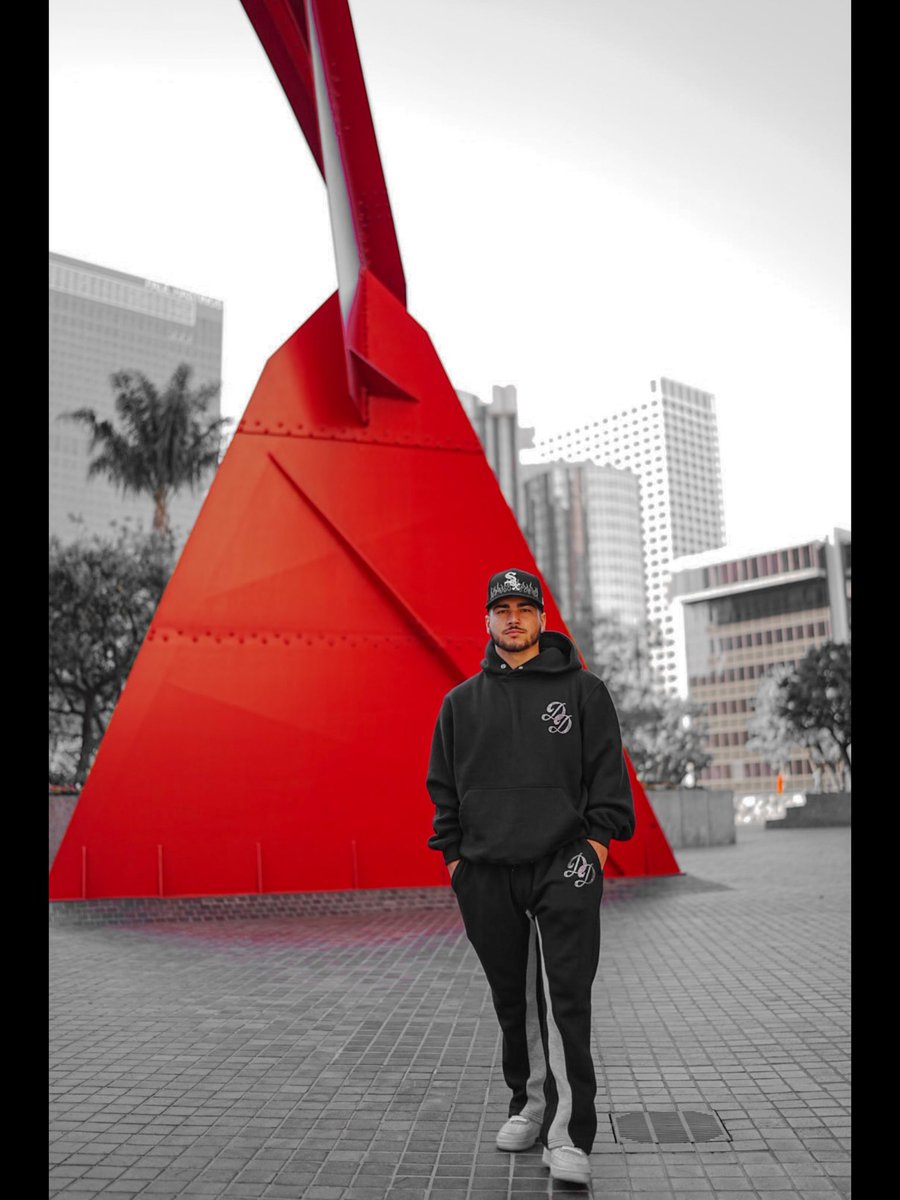 DaviddddDiaz's tweet photo. @ dapper.development on Instagram 🏔 https://t.co/wJ0f3MQMnt