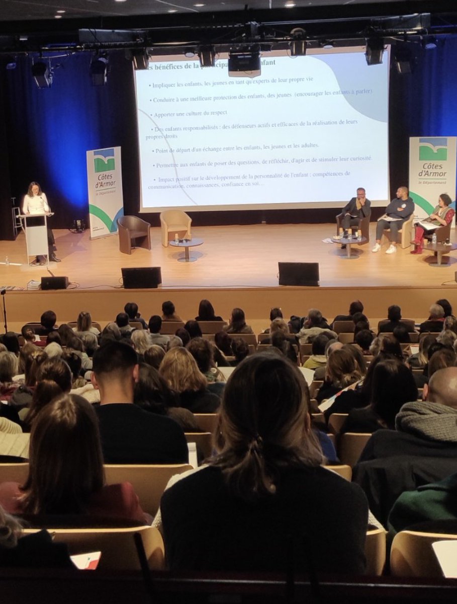 CarineBorgne's tweet photo. Je suis ravie d’avoir présentée le 25 novembre, mes travaux de recherche sur la participation des enfants au niveau international lors de la journée départementale de la prévention et de la protection de l’enfance à Saint-Brieuc 
@cotesdarmor22 https://t.co/8o19SgvIho