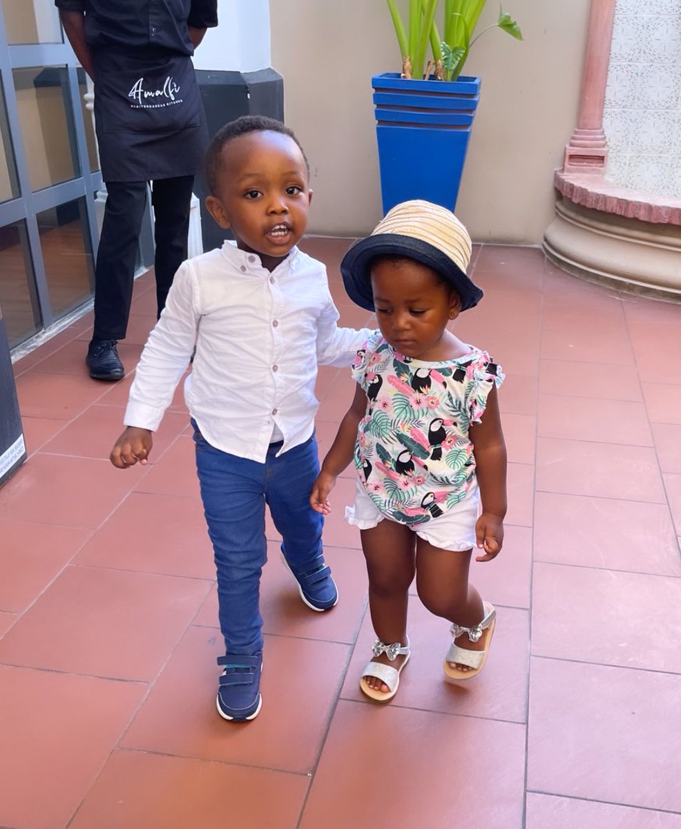karma_sia's tweet photo. Let me love you a little more before youโre not little anymore๐๐.. #theygrowtoofast https://t.co/HNzIkdmLOb