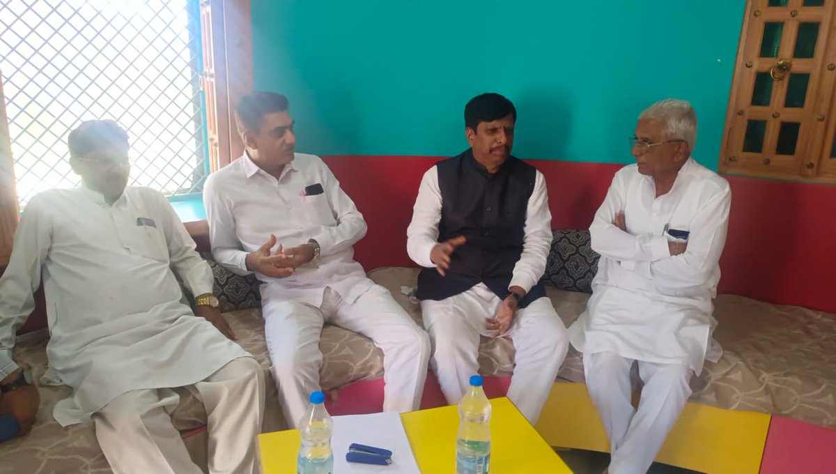 SantoshKene's tweet photo. *Campaigning For Congress Candidate Ramesh Bhai Dangar Contestant Of 4 - Anjar Assembly Constituency*
@INCIndiaLive 
@RahulGandhi 
@priyankagandhi 
@kharge 
@kcvenugopalmp 
@NANA_PATOLE 
@bb_thorat 
@AshokChavanINC 
@prithvrj 
@INCGujarat https://t.co/SqDlmSzksU