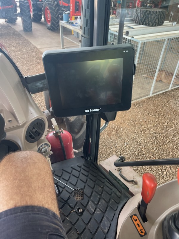 WSBDistributors's tweet photo. #WSB Distributors Humpty Doo has been busy installing the #AgLeader Incommand 800 display bundle with Steady Steer into three #Kubota M9540 tractors
Many thanks to Daly River Stock Feed at Daly River NT
#WSBintheNT #WSBPrecisionAg #HumptyDoo https://t.co/i2mE3UgKCJ