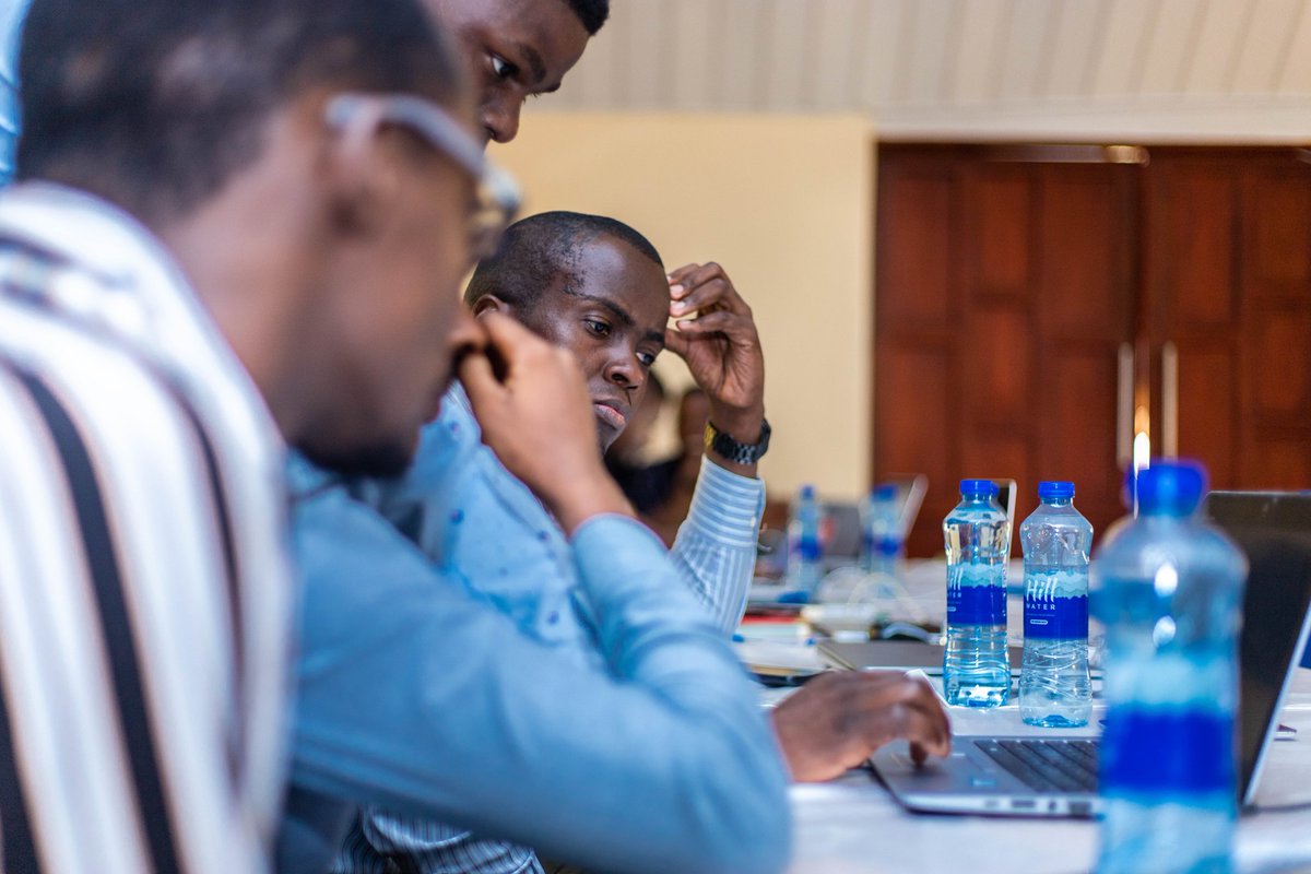PesaTechAfrica's tweet photo. The PesaTech Bootcamp for Developers and Non-tech founders began. Our partners @ipfsoftwares kickstarted today's session with a discussion around DevOps. 
Four more days to go!! 
#PesaTechAccelerator #PesaTechStartup 
@UNCDFdigital @eneaadvisors @hindsight_ventures https://t.co/aVE3ei0x8F