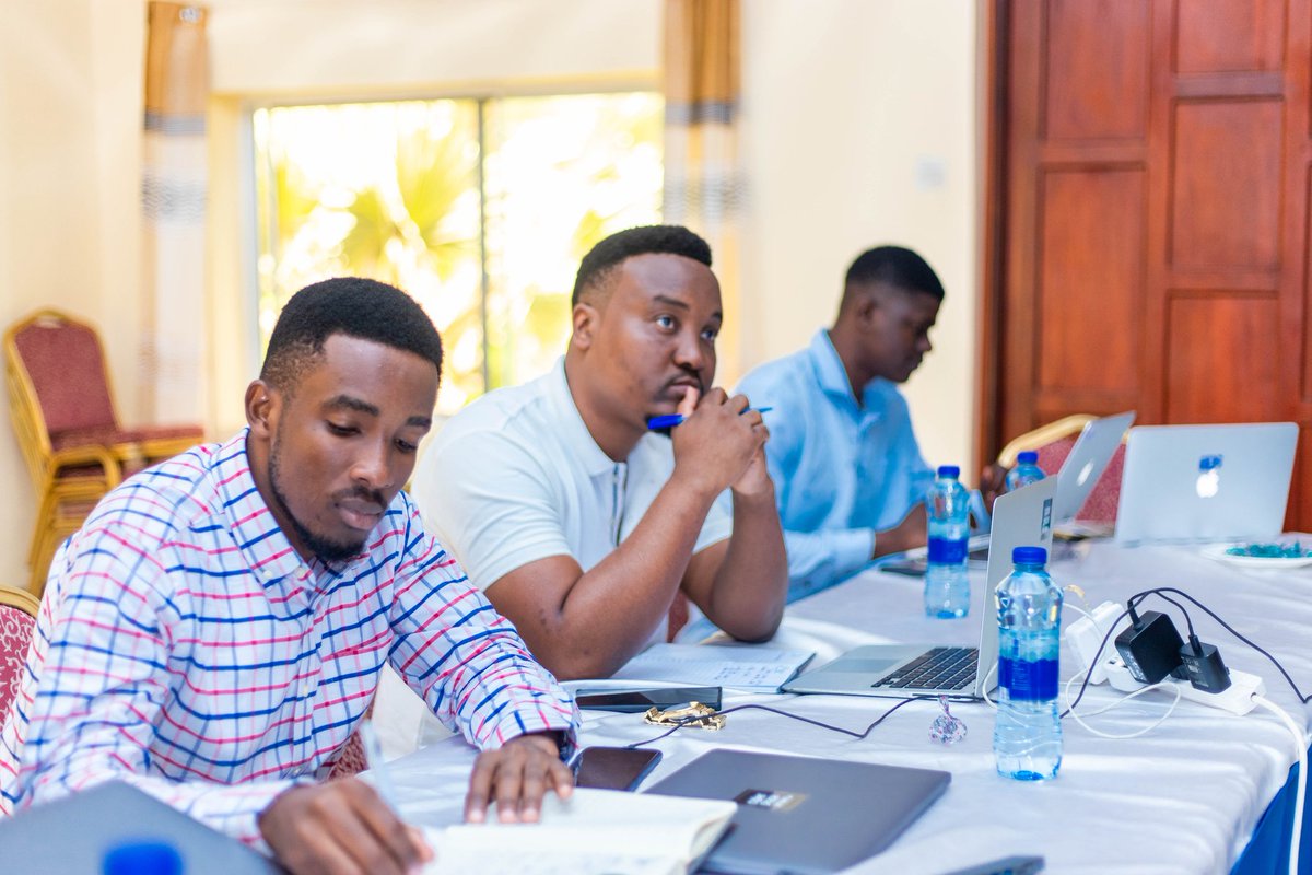 PesaTechAfrica's tweet photo. The PesaTech Bootcamp for Developers and Non-tech founders began. Our partners @ipfsoftwares kickstarted today's session with a discussion around DevOps. 
Four more days to go!! 
#PesaTechAccelerator #PesaTechStartup 
@UNCDFdigital @eneaadvisors @hindsight_ventures https://t.co/aVE3ei0x8F