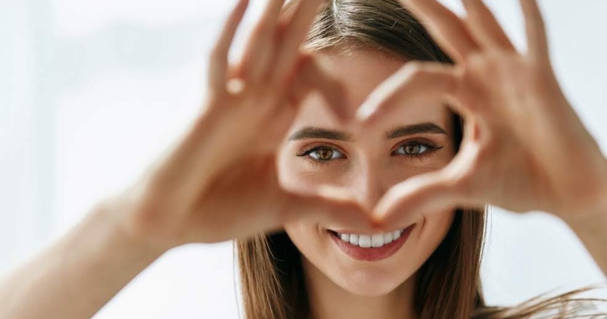 Fernbeziehungen – man braucht eine gehörige Portion Vertrauen und muss viele Aufgaben allein bewerkstelligen. Was im Privaten gilt, trifft auch auf den Beruf zu. Für #Führungskräfte gibt es Tools, die das Arbeiten aus der Ferne verbessern. #HomeOffice short-url.us/92f49548bee6