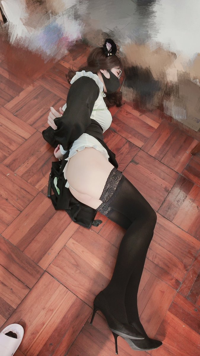 说实话，到底有没有人对着我的照片冲过？反正我是有的…… https://t.co/AJ3Y8mKBR8