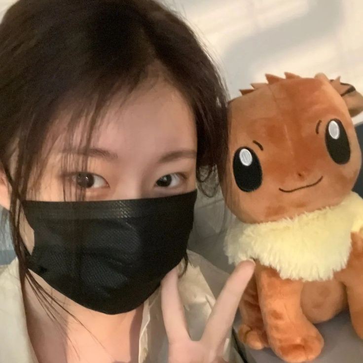 snowlightssera's tweet photo. helloo 👋🏻 wanna be moots?

💌 u can call me leen~
🫶🏻 le sserafim, txt, enhypen, itzy, new jeans and lots moree
🙆🏻‍♀️ i mostly tweet in english and indonesian
🍧 any kpop fandom is welcome here, especially hybe stans!! 

don't forget to like/rt 😆 thank you &amp; have a nice day <3 https://t.co/V9GBmTJg5N
