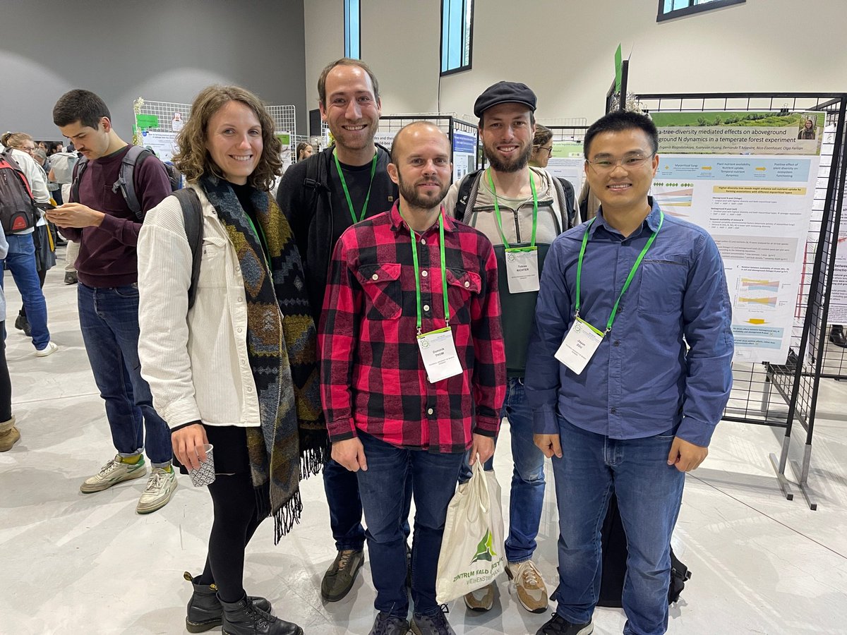 Sebastian Seibold (@sebseibold) on Twitter photo A pleasure to attend the SFE2-GfÖ-EEF meeting at #EcologyMetz2022 with colleagues from <a href="/edfm_tum/">Ecosystem Dynamics and Forest Management TU Munich</a> and Berchtesgaden Nationalpark! @ Dominik Thom, @lisageres @_tobiasrichter <a href="/joyzou18/">Jiayun Zou</a> A pleasure to attend the SFE2-GfÖ-EEF meeting at #EcologyMetz2022 with colleagues from <a href="/edfm_tum/">Ecosystem Dynamics and Forest Management TU Munich</a> and Berchtesgaden Nationalpark! @ Dominik Thom, @lisageres @_tobiasrichter <a href="/joyzou18/">Jiayun Zou</a>