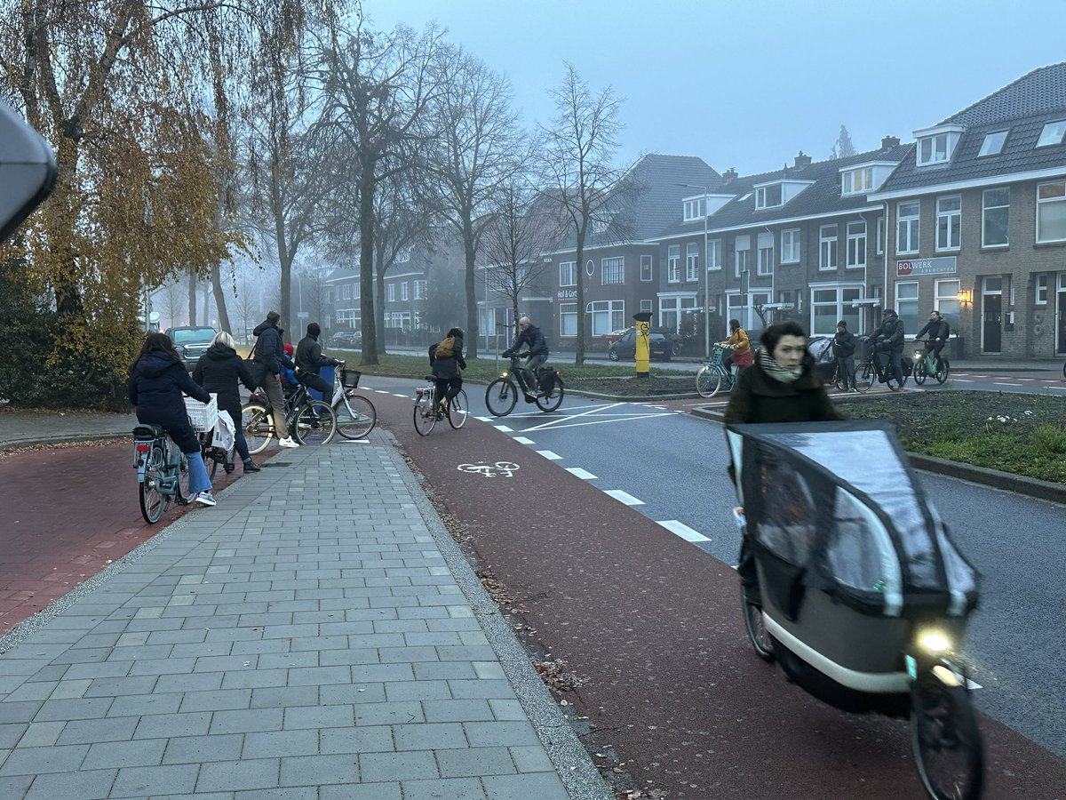 Oversteken an de singel in de nieuwe situatie is er veel slechter op geworden <a href="/Gem_Enschede/">Gemeente Enschede</a> Kan hier nog een keer kritisch naar gekeken worden?