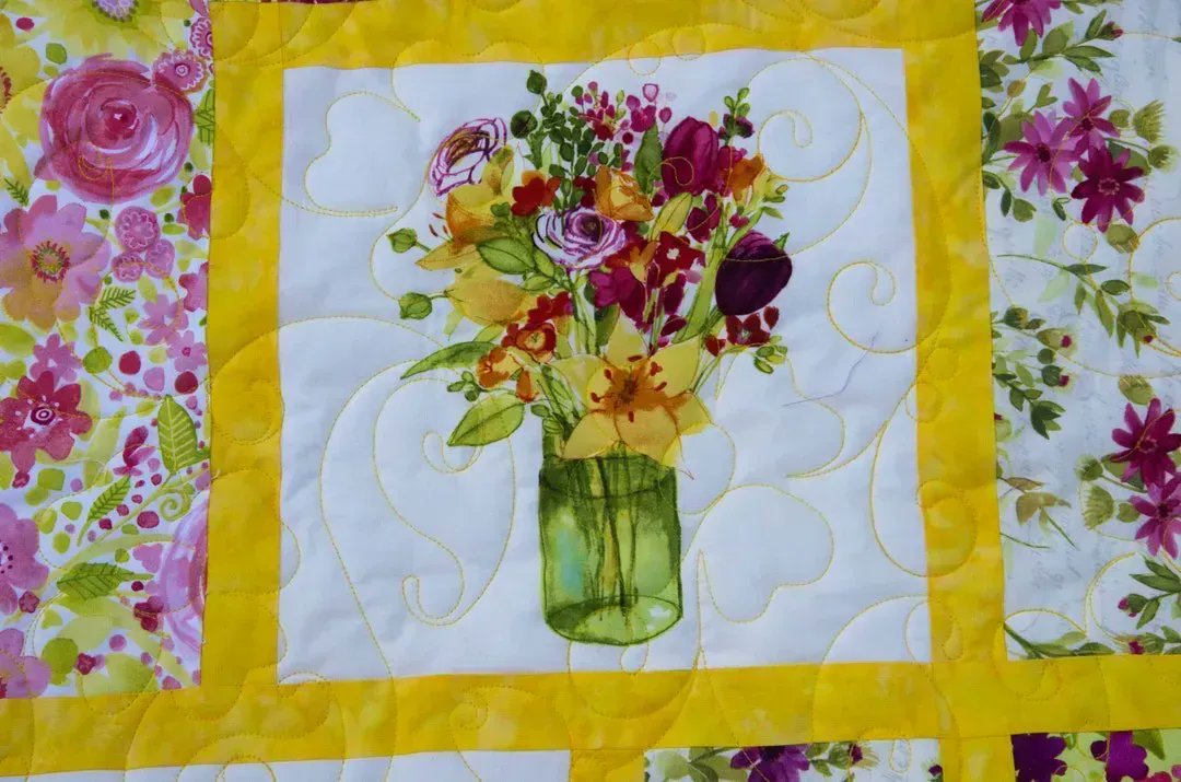 howarths63's tweet photo. #BeautifulFresh #Floral #ModernQUILT #Minky #Quilt #Giftsformom #giftsforher #holiday #birthday #Wedding y https://t.co/bQveL8zdK0 https://t.co/0HjIBHPPFt