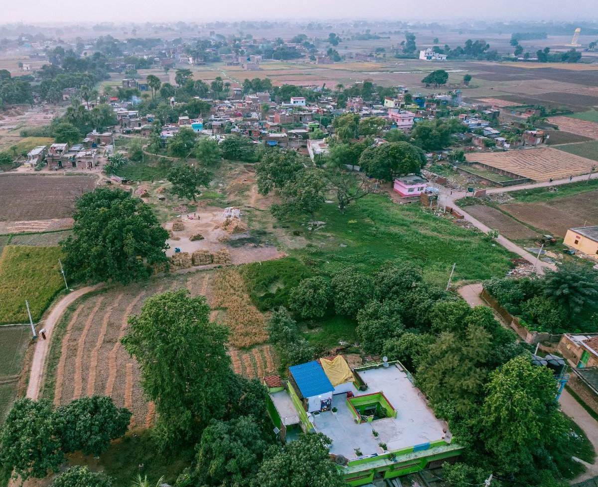 Home ❤️
.
.
Check it out on pindle 👇
.
.
Shot on <a href="/DJIGlobal/">DJI</a> 
.
.
pindle.io/web/share?sid=…
.
<a href="/Pindle_India/">PINDLE INDIA 🇮🇳</a> #pindle #pindleindia #photography #NFT #Village #Patna