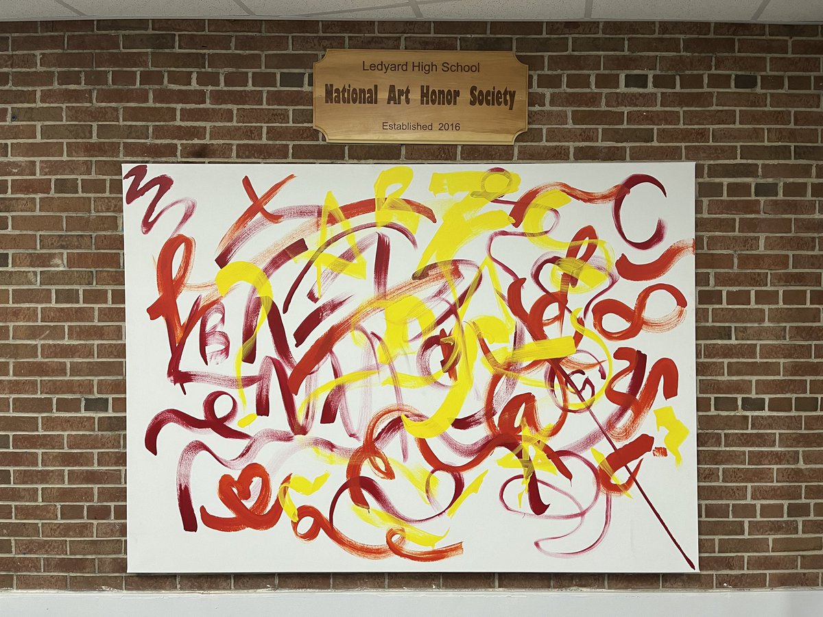 A new splash of color is being added to our canvas tonight! 💚🥳