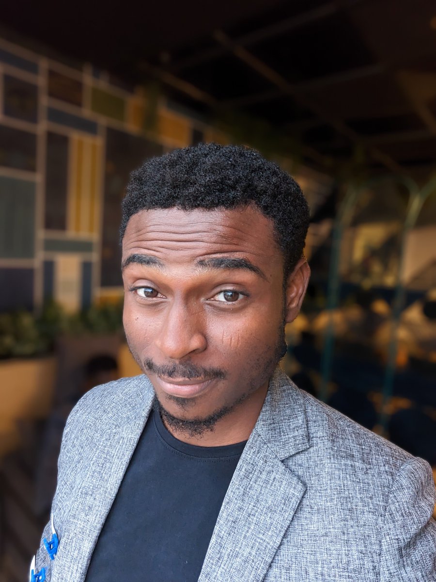 izziboye's tweet photo. Choose the best photo. Phones will be revealed later, feel free to guess 😁 Vote in the thread below https://t.co/vnwTJaoEWa