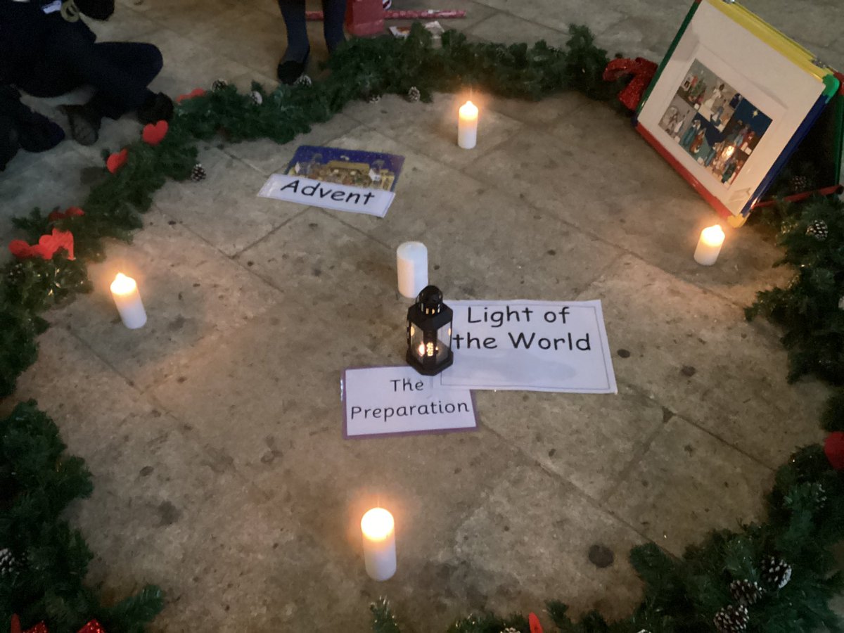 MrsTyler_2's tweet photo. Year 2 have spent the morning at @pborocathedral learning how Christians celebrate Christmas. We’ve all had a wonderful time learning about The Nativity Story, sharing messages of love and kindness, exploring the journey Mary and Joseph made and thinking about special gifts🕯 https://t.co/c9wpejQ2PZ