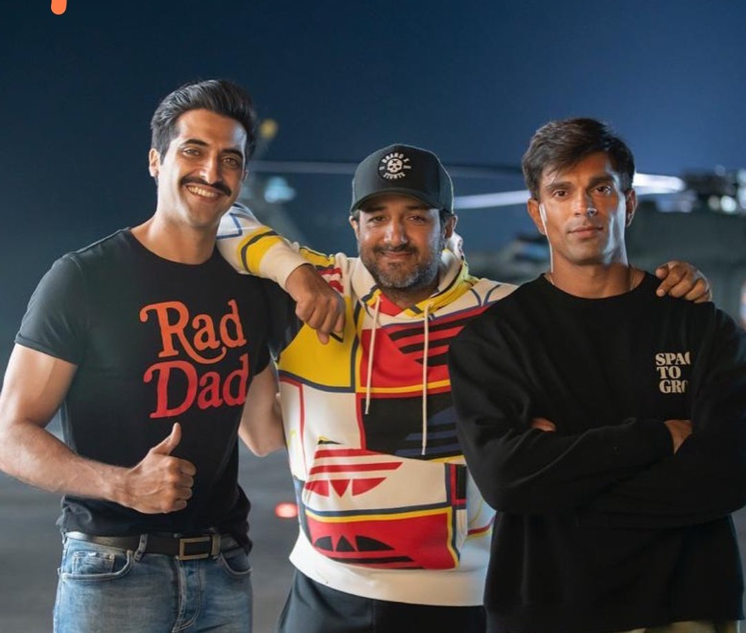 Warriors in one Frame 📽️💥 

#KaranSinghGrover #AkshayOberoi  #DeepikaPadukone #HrithikRoshan #AnilKapoor #Fighter #firstindiafilmy