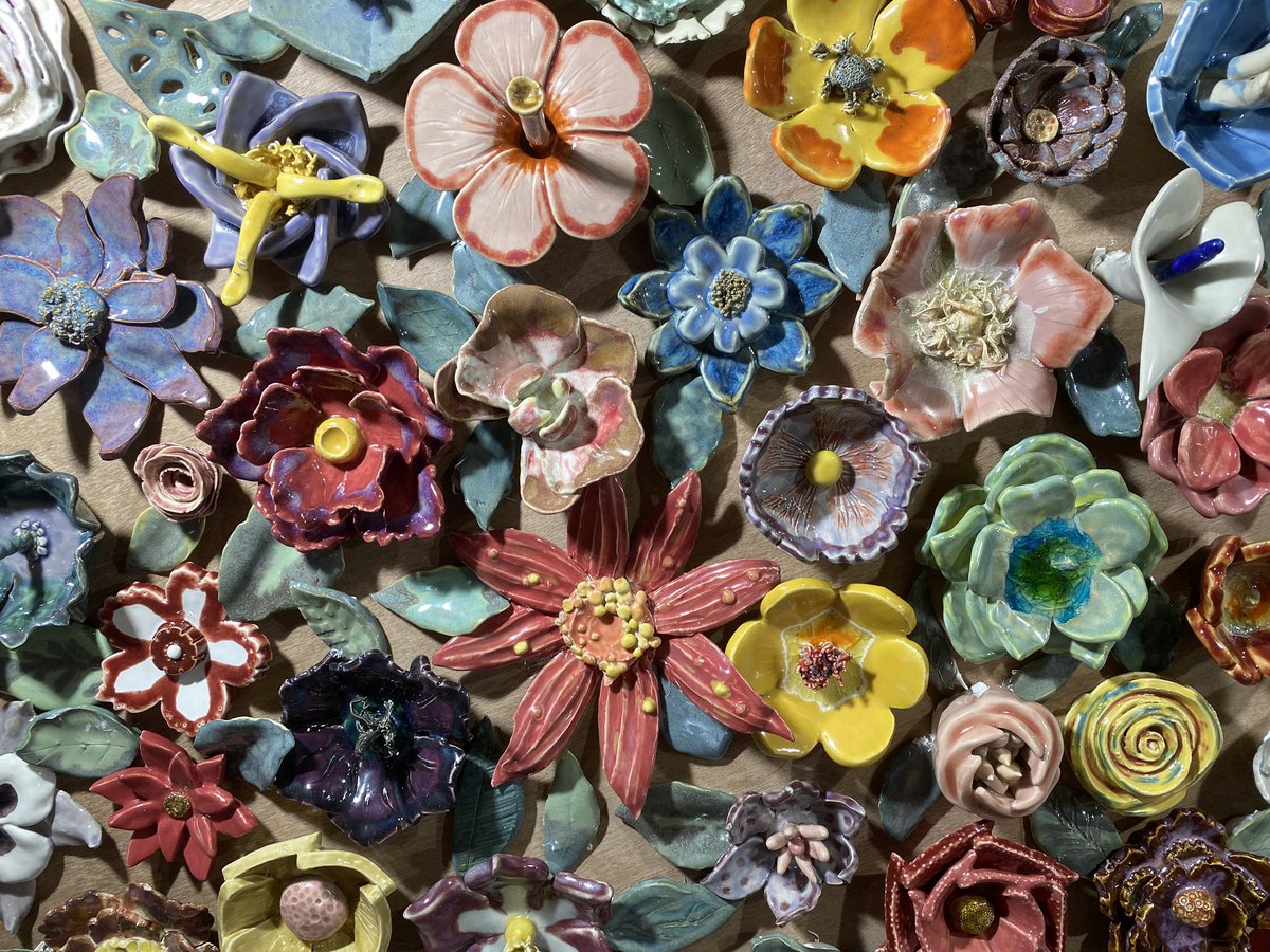 High School Art Show opened today. Awesome to see kids’ work on display. Fortunate to have an amazing Fine Arts program. Here’s a wee sample: 
 #sasedu
<a href="/SAmericanSchool/">Singapore American School</a>