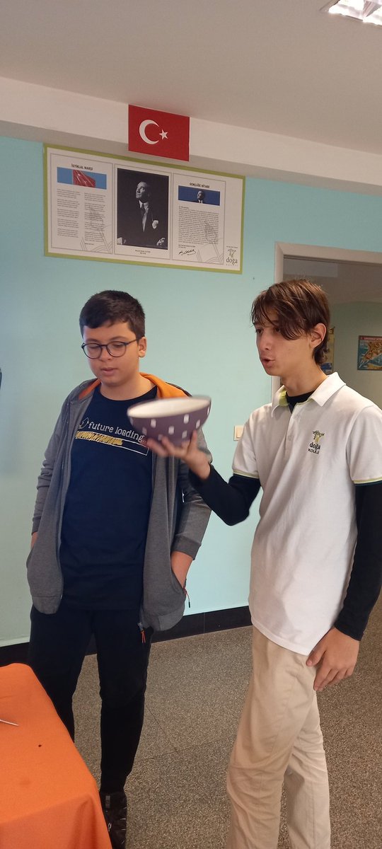 Doğa ve Gelecek Kulübü Batık Tişört etkinliği gerçekleştirdiler. Emeklerine sağlık:)