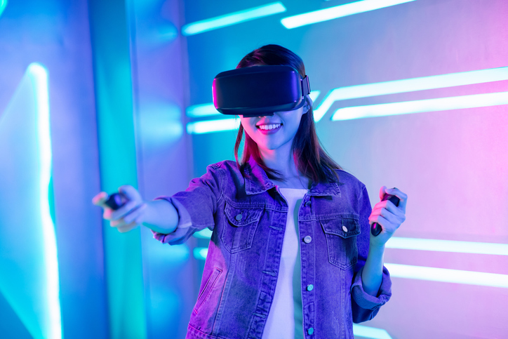 Read Article 'Virtual reality dementia programme among winners at College Awards' @FENews A ground-breaking programme by @edinburghcoll that uses VR to give students an insight into living with dementia among the winners at this year’s #CollegeAwards 📰bit.ly/3UkcJwy