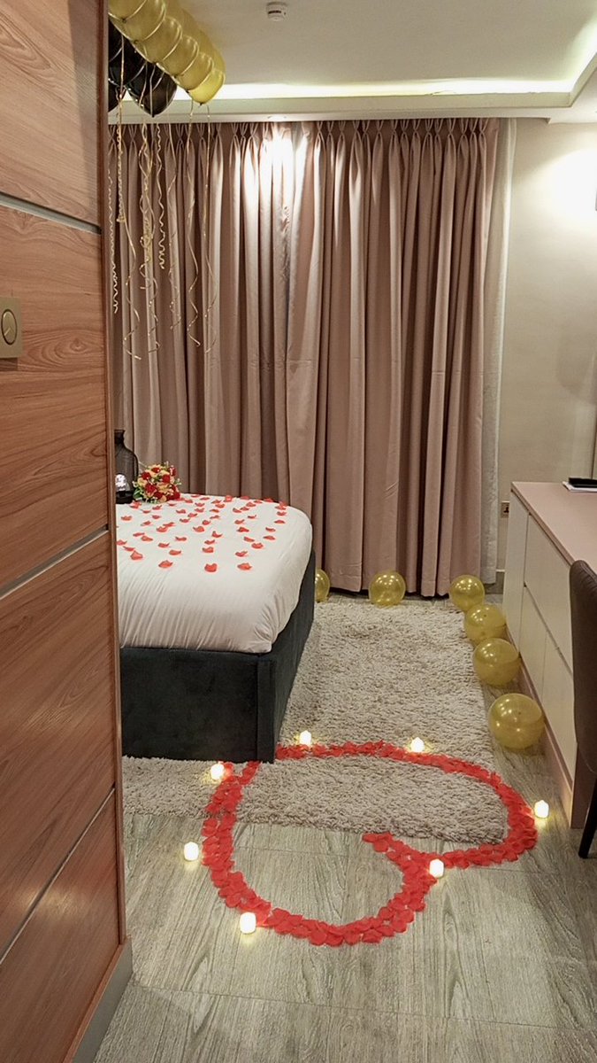 alfroyinteriors's tweet photo. The magic of led candles 🥰 🥰
1st slide: General lighting on
2nd slide: General lighting off https://t.co/OGXmAacpho
