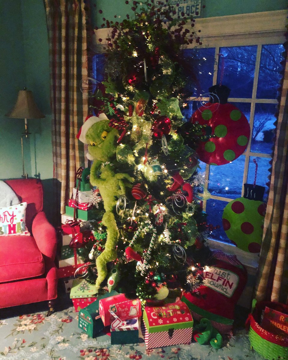 MichelleDim62's tweet image. Do you have a Grinch in your house? #cindywilton #Grinch