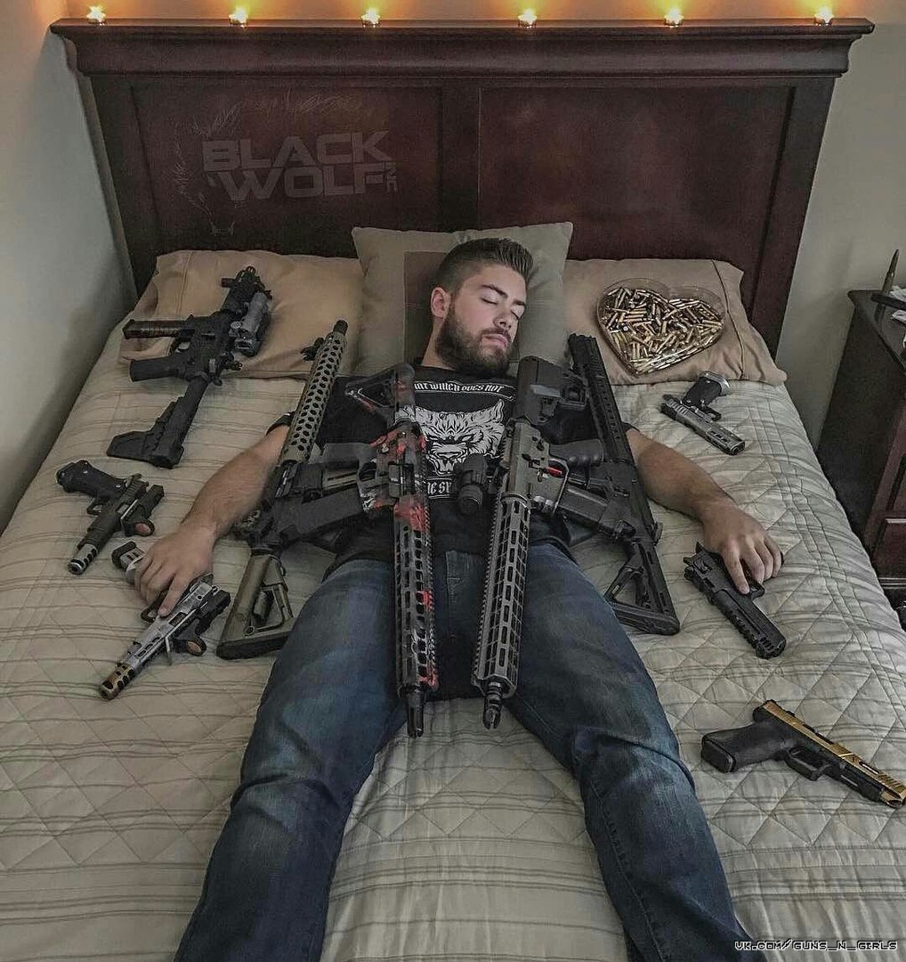 TrollFootball's tweet image. USA players last night before their game against Iran