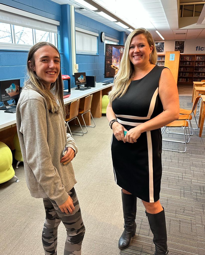 DHS_AOF's tweet photo. Networking 101 last week with our @DepewSchools @nafcareeracads AOF junior accounting students. Thank you to our advisory board for taking time out of their busy days to work with our students! #befutureready https://t.co/ZzyegIZKnj