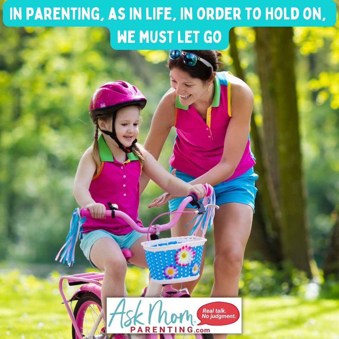Sue_Donnellan's tweet photo. I know it's hard.. and we want to hold on tightly forever!  But trust me, that kind of parenting is stifling and makes your child insecure.

#secretstoparentingwithoutgivingaf #askmomparenting #parenting https://t.co/eOYDG7A93c