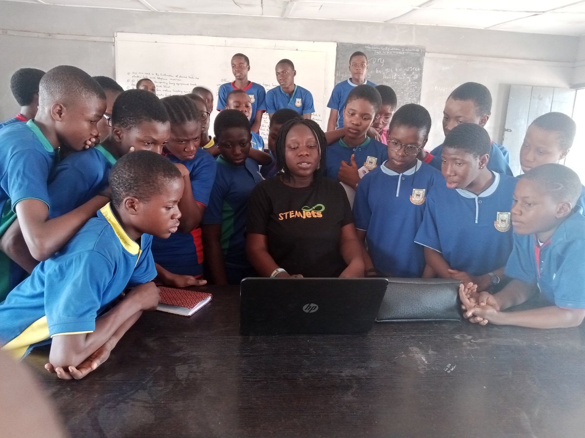 stemjets's tweet photo. STEMJets discussing #Ecology with the students of Mary Immaculate Grammar School, Ado-Ekiti, where the students learnt definitions of Ecology, the types of Ecosystem and How to protect the planet Earth. https://t.co/Wh2bi9M4iV