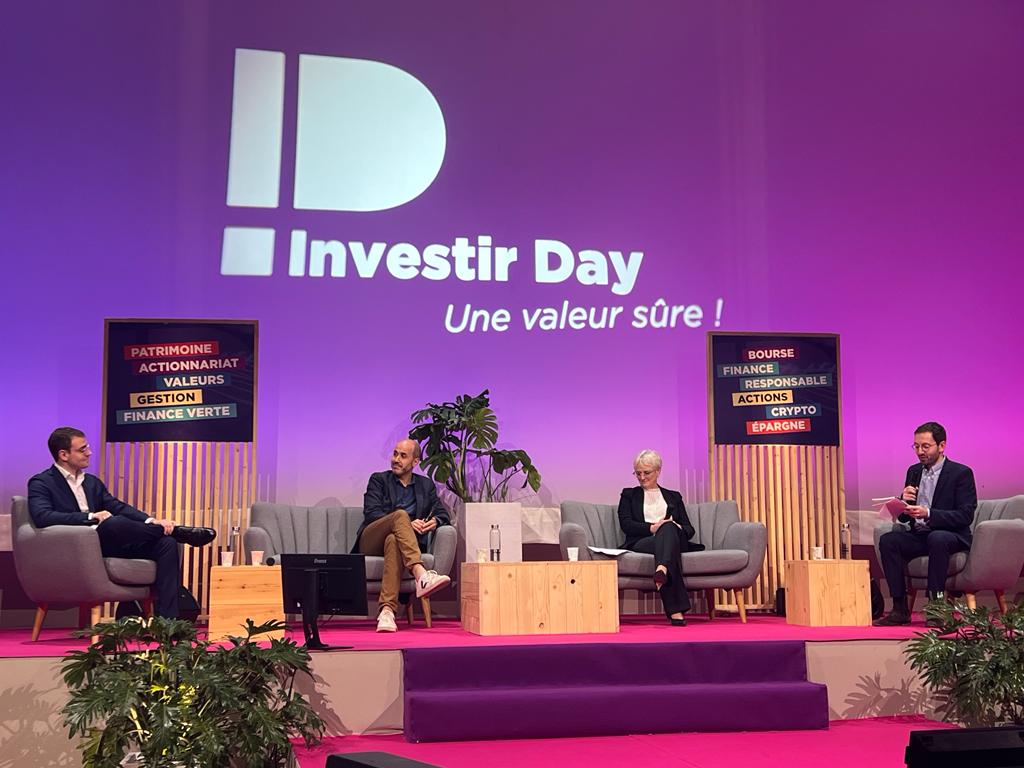 📈 Conseils financiers : faut-il se fier aux influenceurs ? 📲Ça commence maintenant à #InvestirDay avec :
✅<a href="/claire_castanet/">Claire Castanet</a>( <a href="/AMF_actu/">AMF</a>)
✅<a href="/MoMansouri/">Mohamed MANSOURI</a> (#ARPP) 
✅<a href="/PowerHasheur/">Hasheur</a> (@JustMiningFR)
✅<a href="/RemyDemichelis/">Rémy Demichelis</a> (@Investirfr)