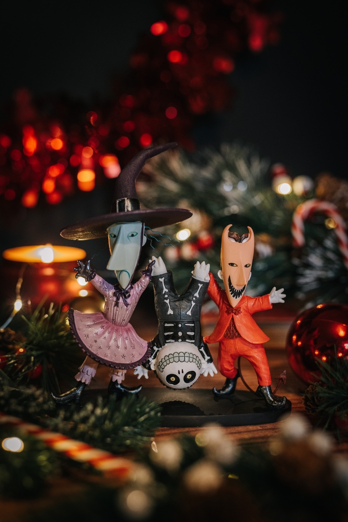 BlueBananaUK's tweet photo. "Three of a kind, birds of a feather, now and forever!"
โ
Check it out here: https://t.co/Z3fhLKFlEA ๐โ
#bluebanana #bluebananauk #alternative #gothic
#figurines #halloween #nightmarebeforechristmas #lockshockbarrel #oogieboogie #jackskellington #horror #oranments #homeware https://t.co/iSL06l9r6s