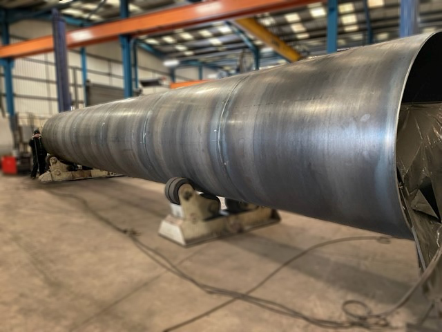 Fantastic job done by #Barnshawplates Team
Six segments of rolled cylinders have been submerged welded together to produce an 1820 o/dia x 12mm and 12000mm long container! 

Find out more at barnshaws.com
#team #job #submerged #platerolling #rolledcylinders