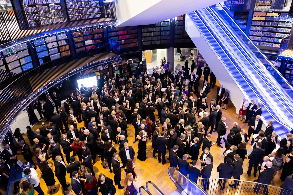 IMechE's tweet photo. IMechE hosted it's 175th Anniversary Celebration Dinner 🎉

The dinner was held at the Library of Birmingham, a stone's throw away from the site of the first IMechE meeting.

We were delighted to welcome @theAliceRoberts, Professor of Public Engagement in Science @unibirmingham! https://t.co/WdsldQP0US