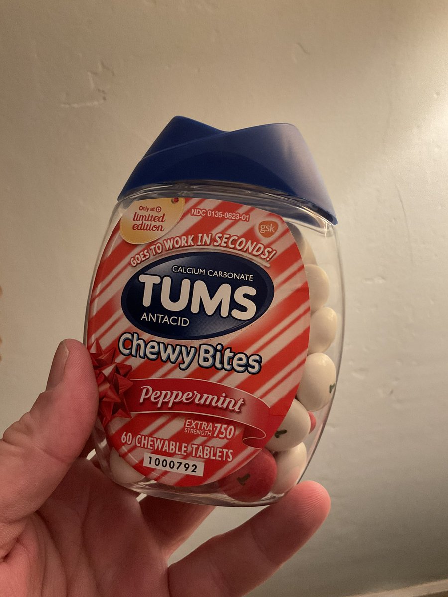 RealFakeBrandon's tweet image. The 𝘣𝘢𝘥 news is Target was out of Pumpkin Spice Dual Action Advil. But the 𝘨𝘰𝘰𝘥