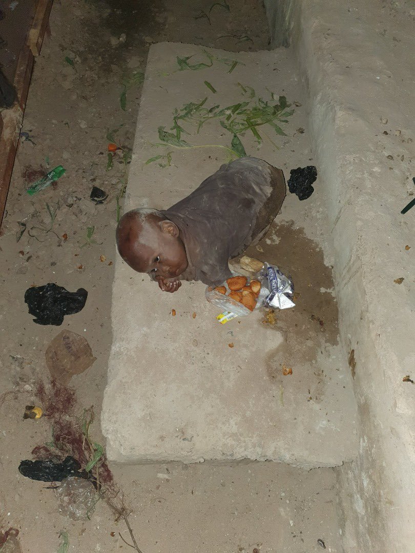 douyinai663's tweet photo. Law graduate, Benkingsley Nwashara has shared photos of two-year-old girl he rescued after she was abandoned by her mentally-ill mother in Agabani town,Nkanu West Local Government Area, Enugu State. 

Onana Cut 1 Adeleke Arewa Okowa Aisha Buhari First Lady #Ronaldo What God  Rema https://t.co/uDsTC0N6z3