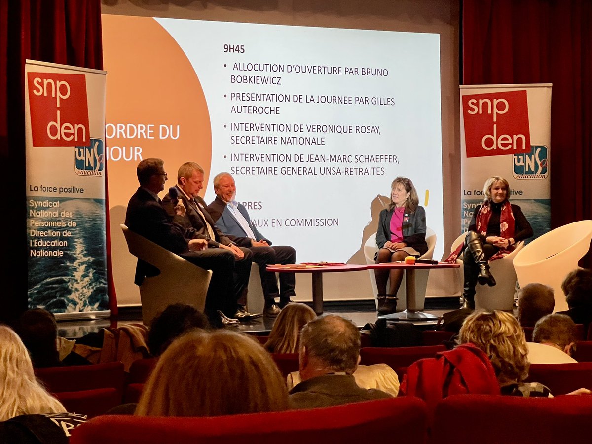 snpden's tweet photo. 1ère Conférence Nationale Annuelle des Retraités du @snpden 
Ouverture de la journée par @BrunoBobkiewicz, avec Gilles Auteroche, Véronique Rosay (Secrétaires Nationaux) et Françoise Alard-Dolques. 
Ttes les acad. de France et d'Outre-Mer représentées pour échanger et travailler. https://t.co/DhhuTYBw7i