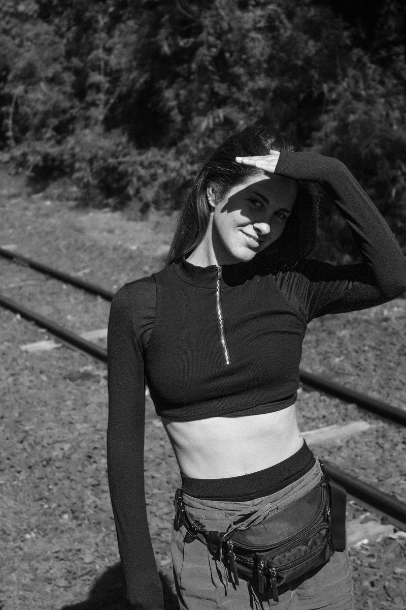 martagilriesco's tweet photo. Mi hermana es preciosa 💜
@blancagilr 

#35mm #35mmfilm #filmisnotdead https://t.co/7O9AxTSGlD