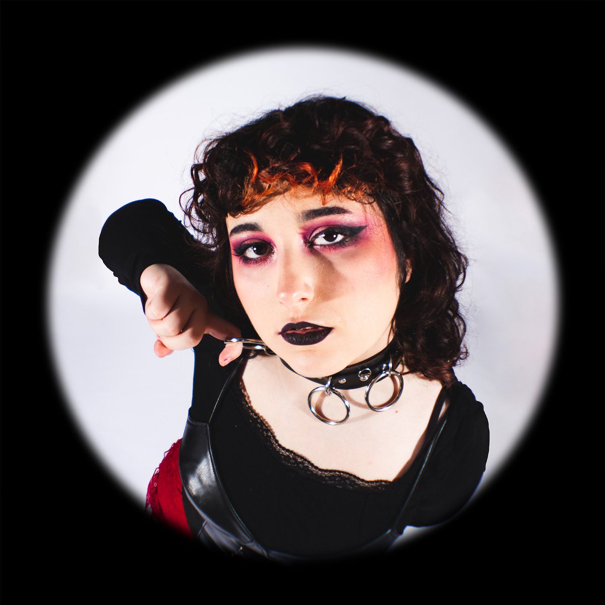 burningce's tweet photo. Hola, Soy Celia, fotógrafa  y hace un mes perdí mi cuenta de Instagram, con ello seguidores y fotografías que probablemente no vuelva a recuperar, hace unos días me cree otra cuenta , aquí podéis ver un poco lo que hago por si os gusta . Difusión porfi :)
https://t.co/hl30OXi6S4 https://t.co/lxmOx9xZK1
